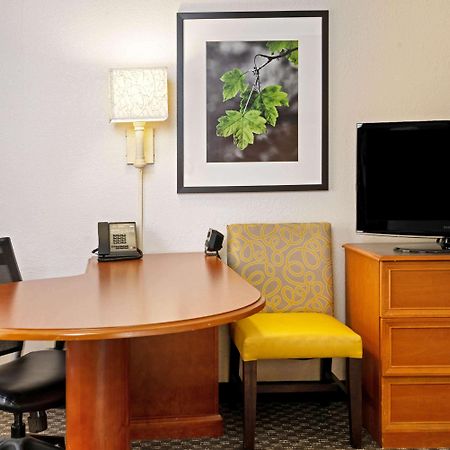 Готель La Quinta By Wyndham Houston West Park 10 Екстер'єр фото